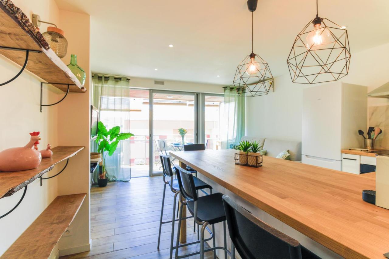 Select'Sohome - Appartement Renove Au Coeur Du Centre-Ville Du Lavandou - A Proximite Des Plages Et Commerces - Gaia ル・ラヴァンドゥー エクステリア 写真